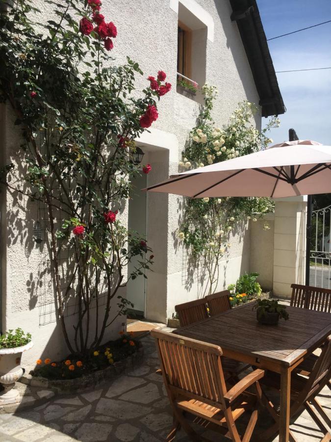 Les Mesanges Bed and Breakfast Bourré Exteriör bild